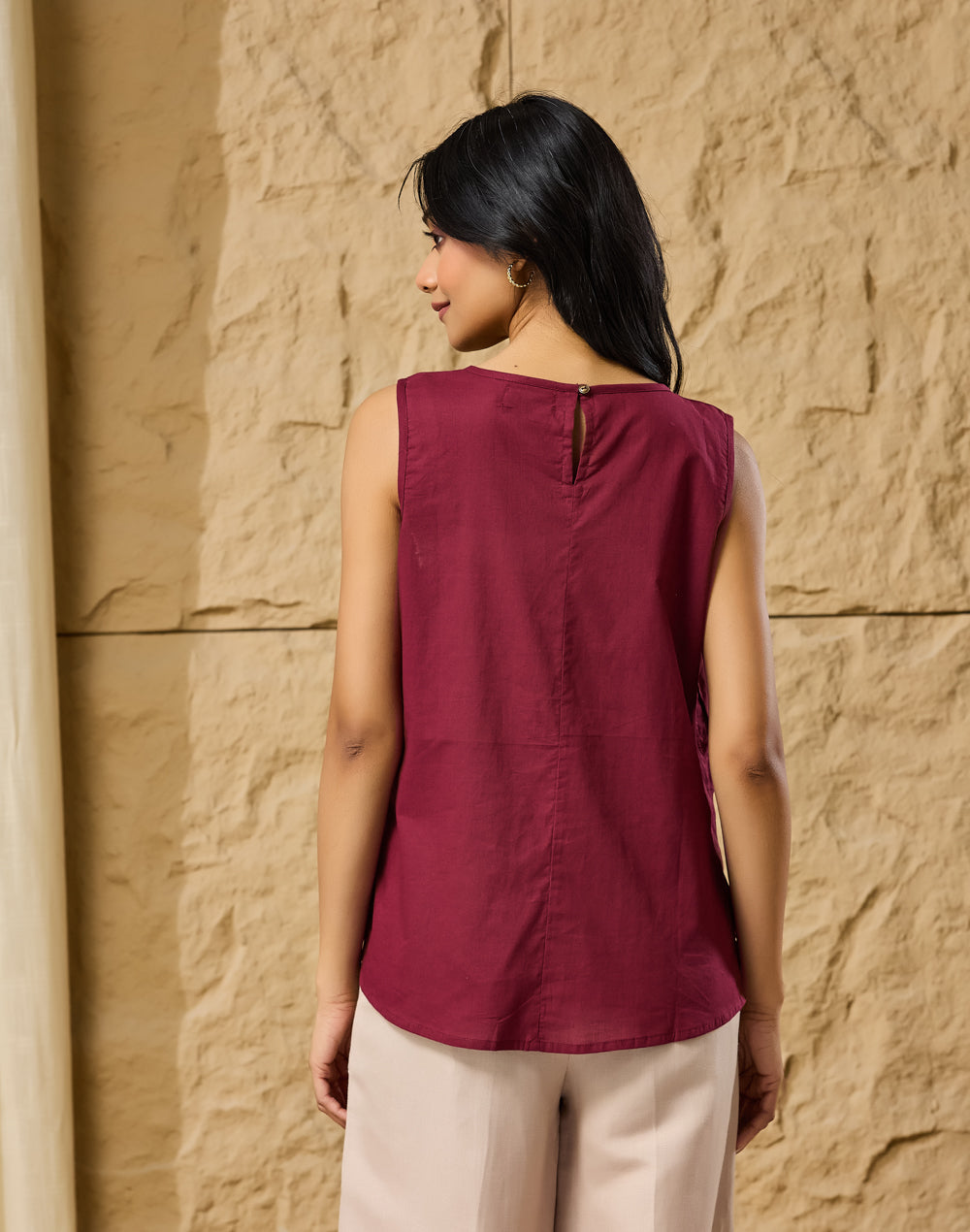 Texture and finish of the Wine Top by Fabindia UK