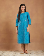 Embroidery detail on the Teal Embroidered Long Kurta