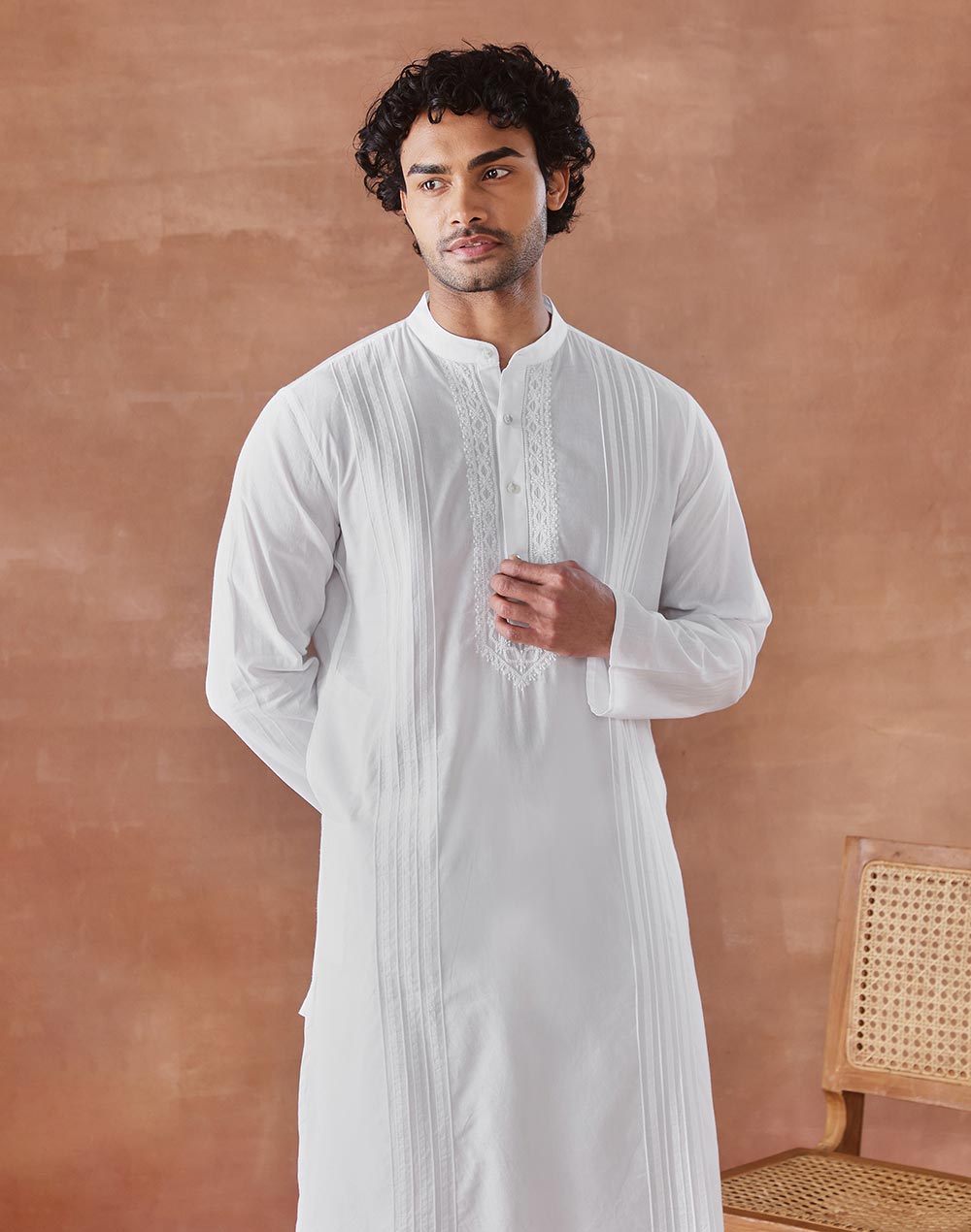 White Cotton Chikankari Slim Fit Long Kurta