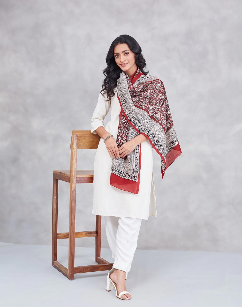 Maroon Cotton Silk Bagh Printed Stole