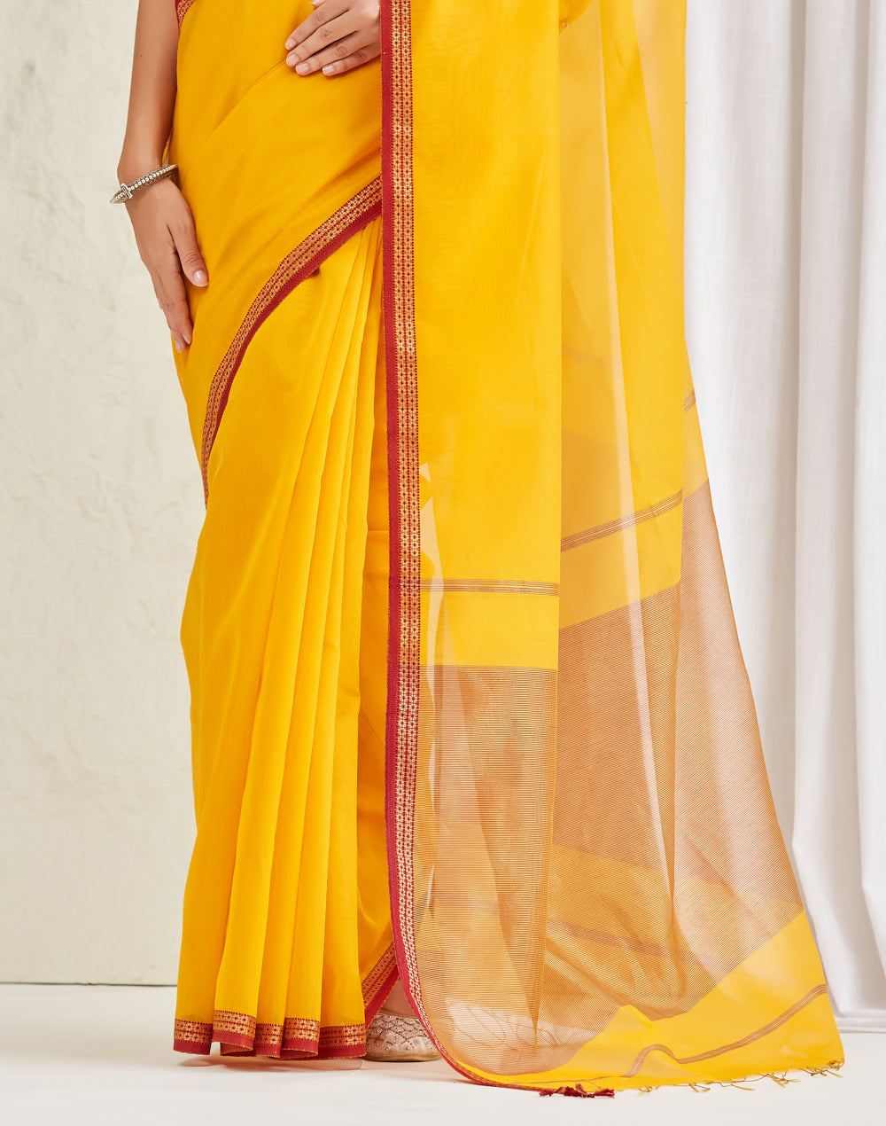 Mustard Cotton Silk Blend Maheshwari Sari