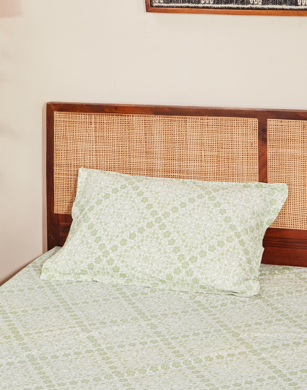 Green Sadhil Cotton Printed Bed Sheet With 1 Pillow Cover