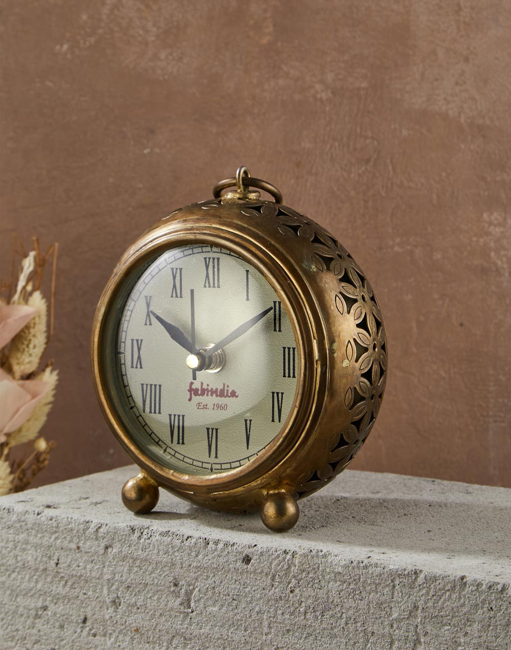 Golden Kavya Metal Table Clock