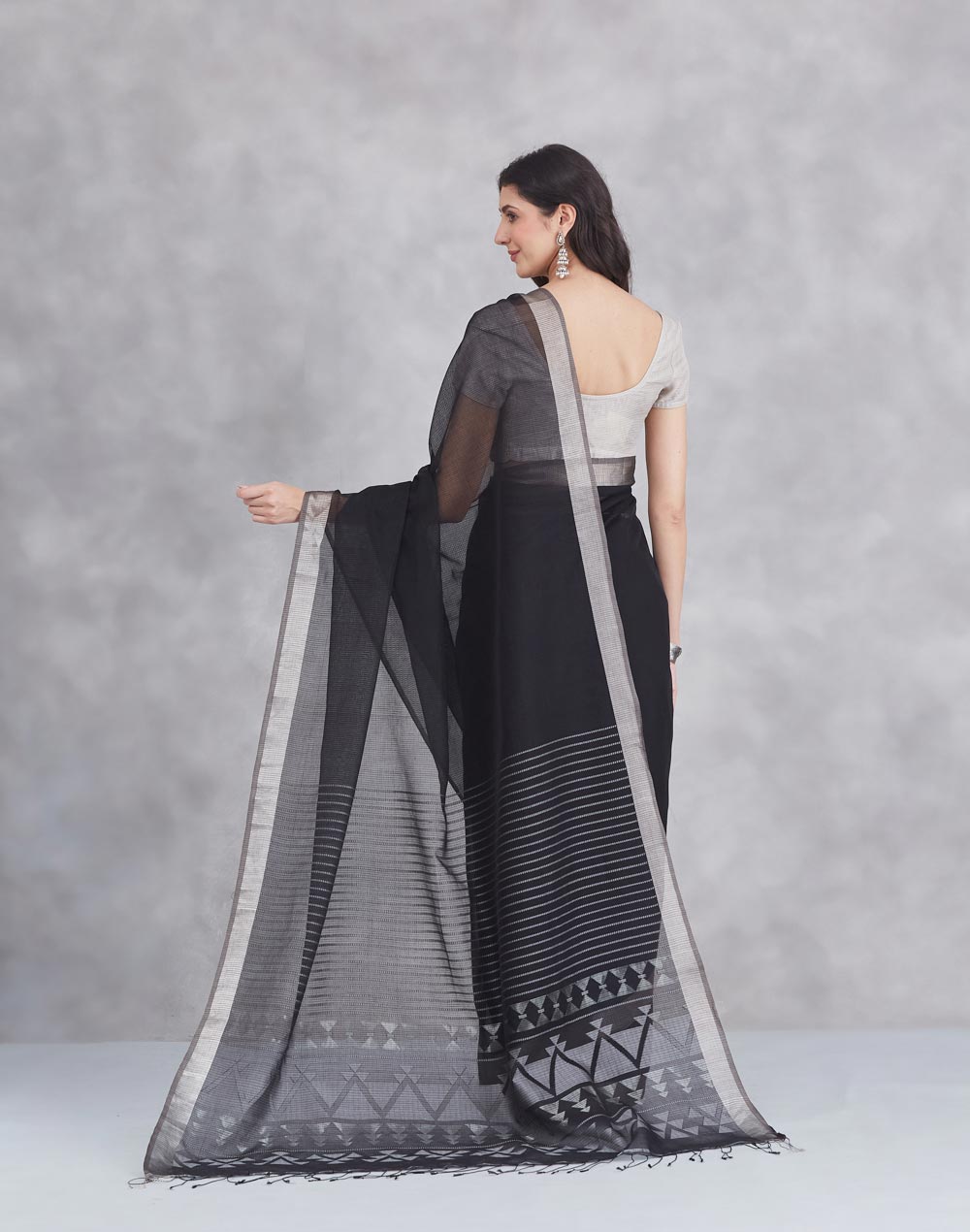 Black Cotton Silk Blend Woven Wonders Jamdani Sari