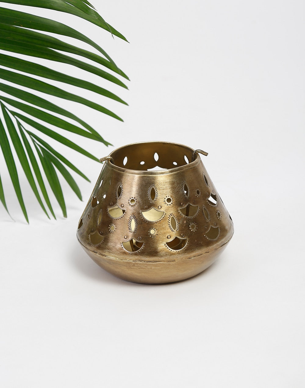 Ujjwal Cutwork T-light Holder-Small