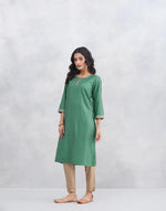 Green Viscose Silk Embroidered Knee Length Kurta