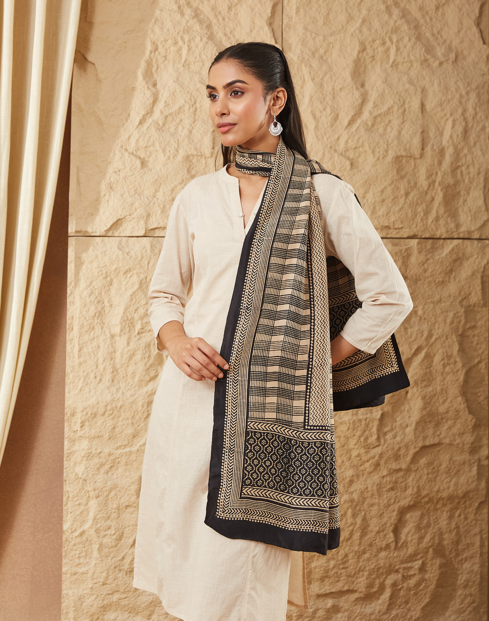 Natural-Black Bagh Print Stole in soft silk