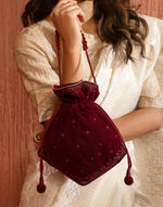 Maroon Potli