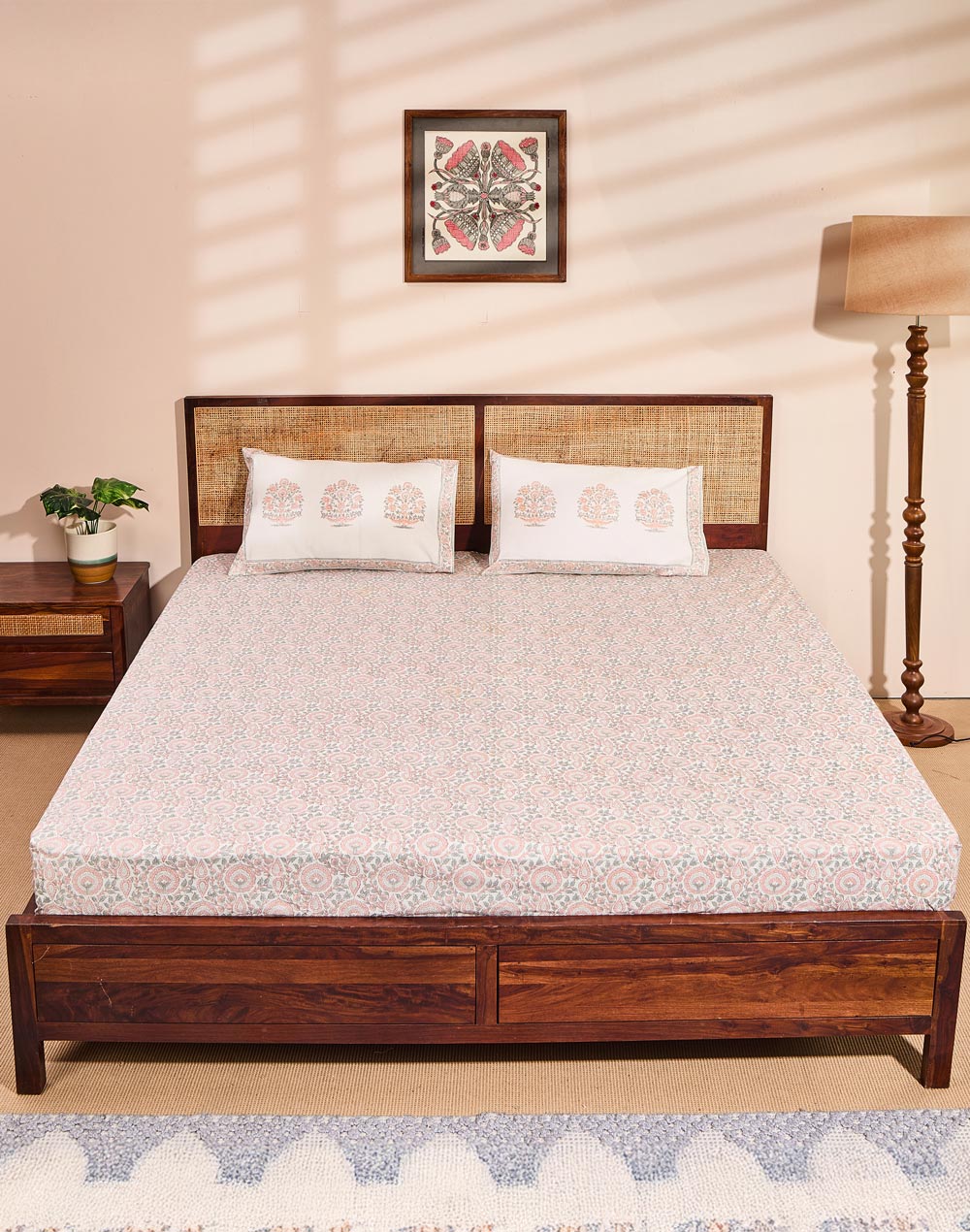 Pink Ruhi Cotton Bed Sheet With 2 Pillow Covers