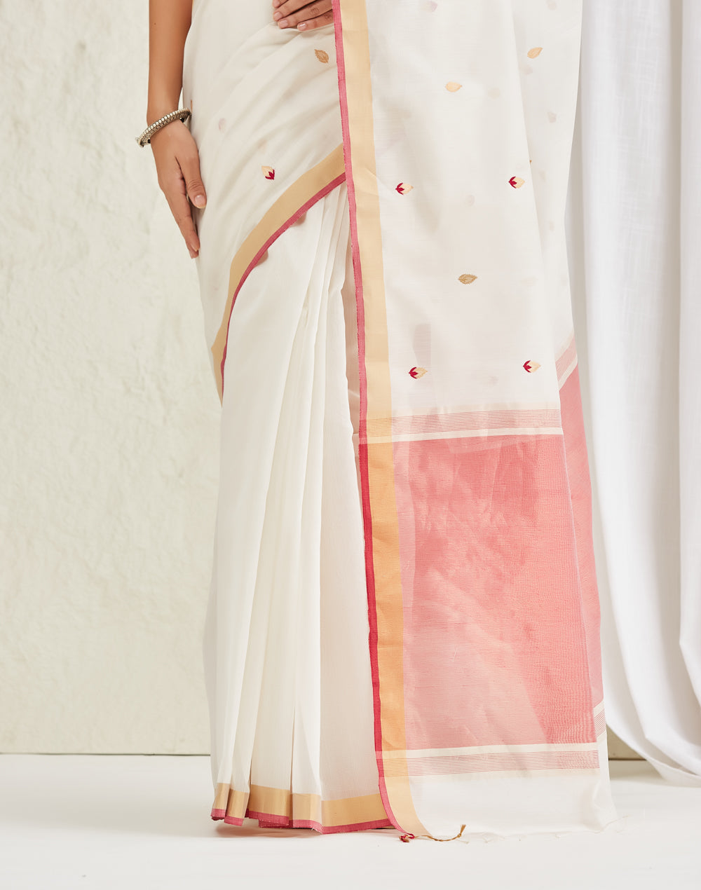Natural Cotton Silk Blend Woven Wonders Chanderi Sari