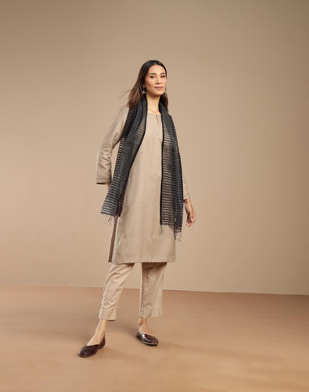 Black Cotton Silk Maheshwari Stole
