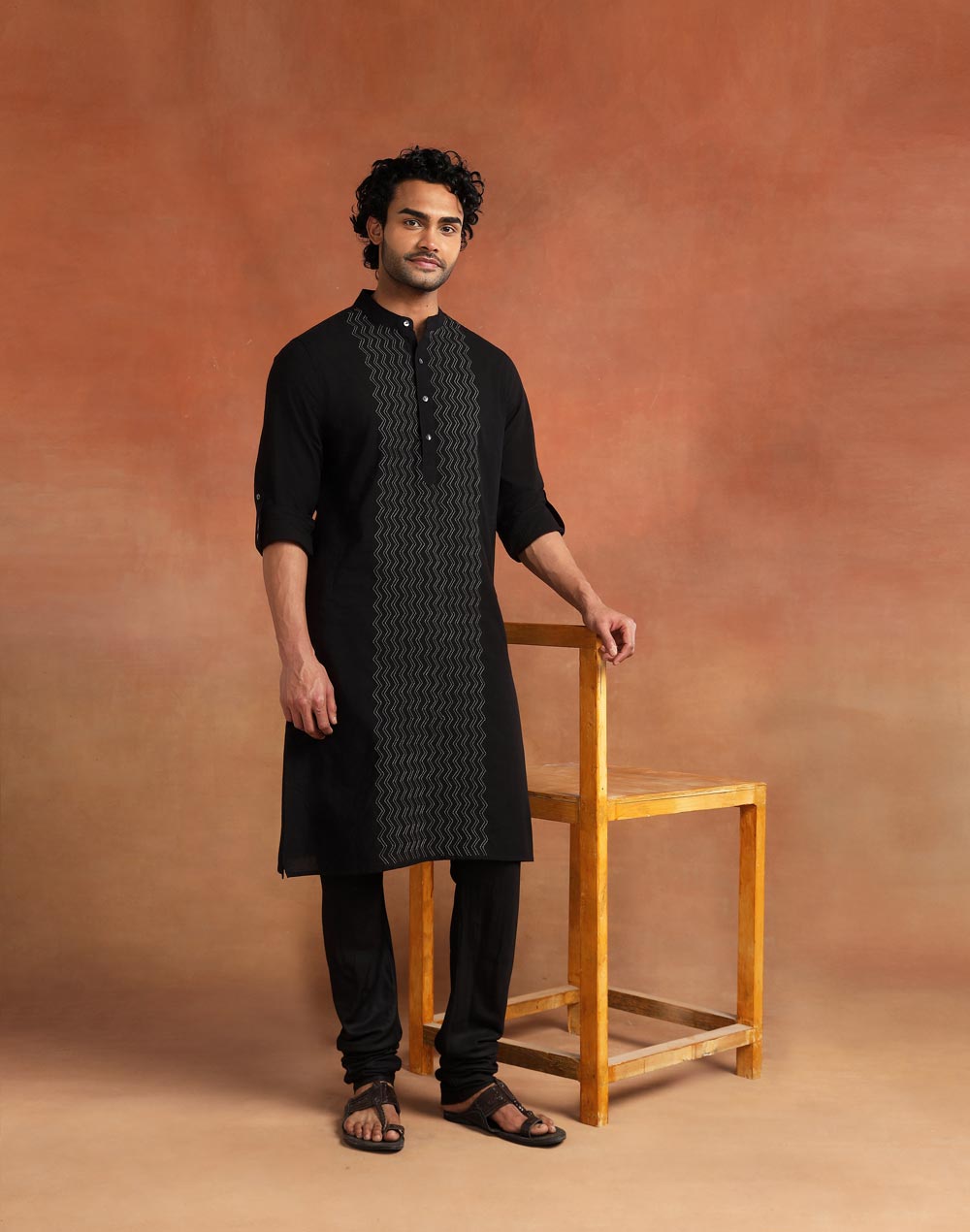 Black Cotton Chikankari Slim Fit Long Kurta