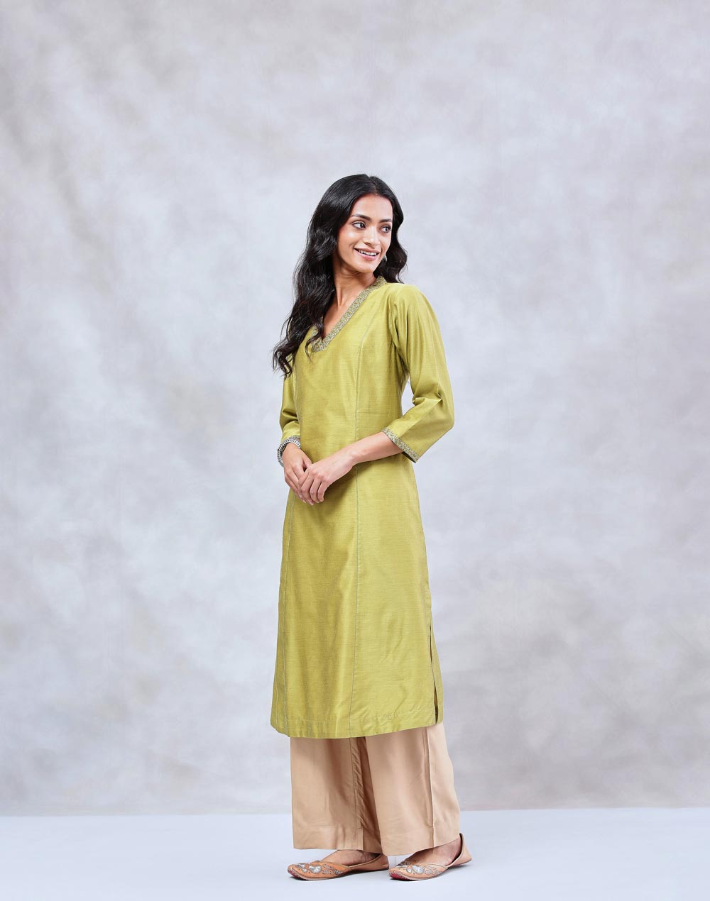 Green Cotton Silk Hand Embroidered Slim Fit Long Kurta