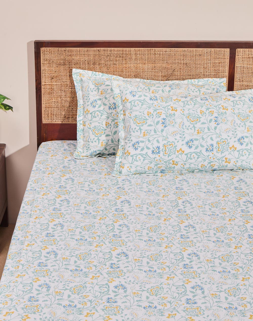 Teal Cotton Printed Bed Sheet With 2 Pillow Covers