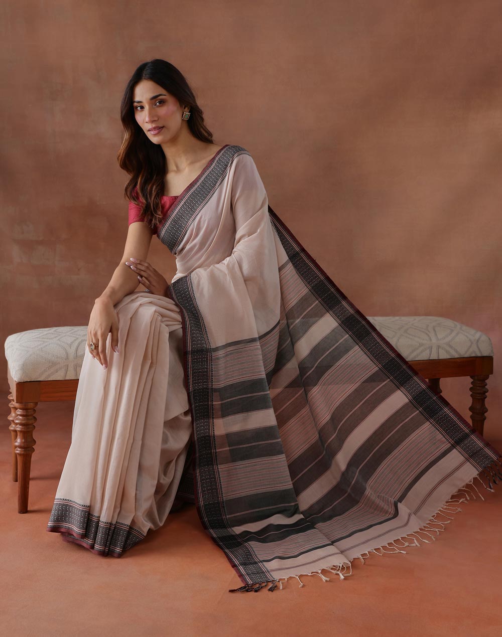 Beige Cotton Silk Blend Woven Wonders Maheshwari Sari