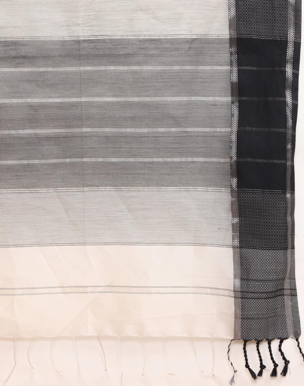 Natural Cotton Silk Blend Woven Wonders Maheshwari Sari