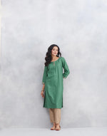 Green Viscose Silk Embroidered Knee Length Kurta